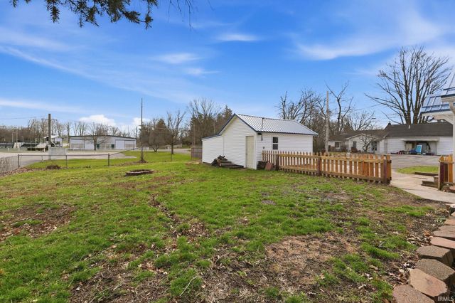 906 S Cedar Street, Auburn, IN 46706