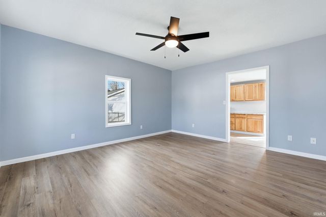 906 S Cedar Street, Auburn, IN 46706