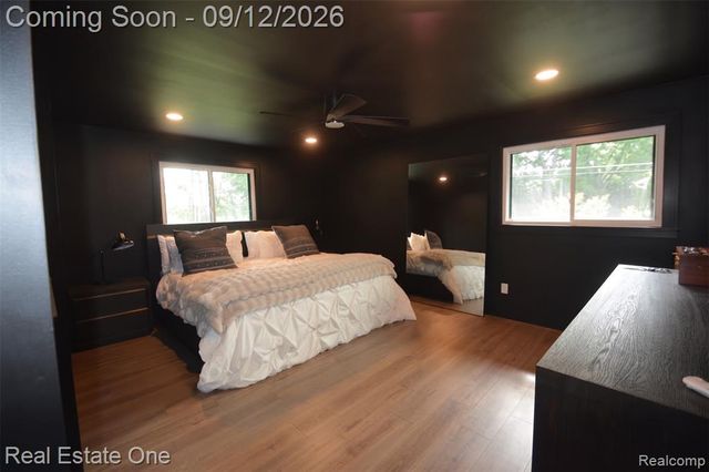2911 Aldgate Drive, Bloomfield Hills, MI 48304