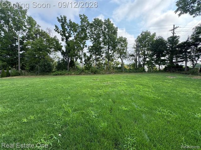 2911 Aldgate Drive, Bloomfield Hills, MI 48304