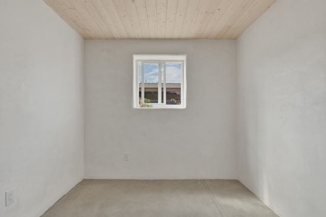739 Baca Street, Santa Fe, NM 87505