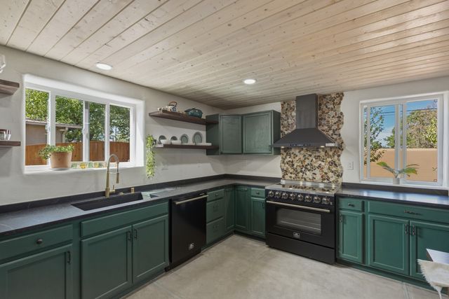 739 Baca Street, Santa Fe, NM 87505