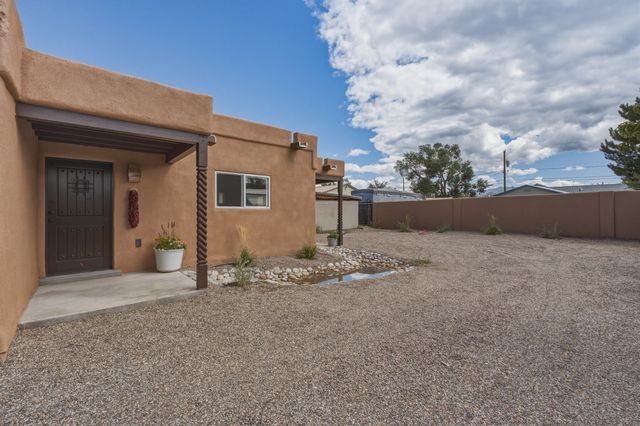 739 Baca Street, Santa Fe, NM 87505