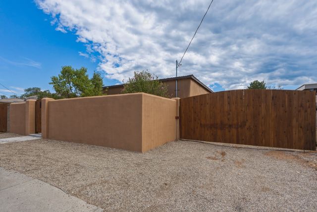 739 Baca Street, Santa Fe, NM 87505
