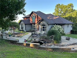 13040 Riders Lane, Gravette, AR 72736