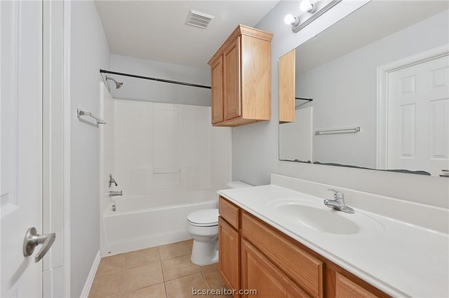 1001 Krenek Tap Road 2102, College Station, TX 77840