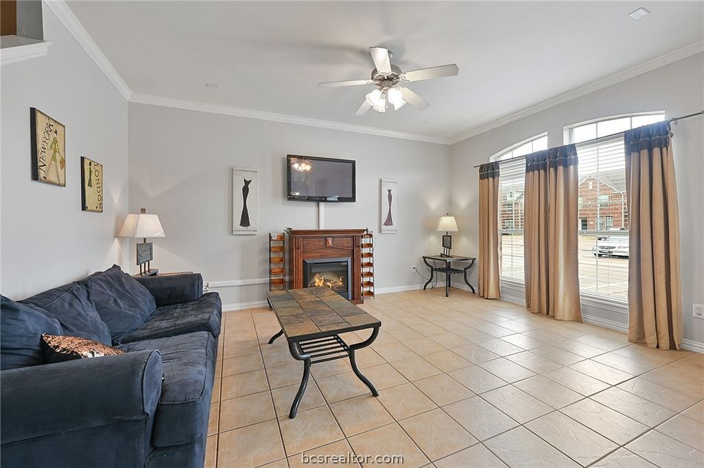 1001 Krenek Tap Road 2102, College Station, TX 77840 — photo 3