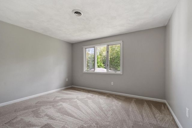 13 Warren Ave B, Chelmsford, MA 01824