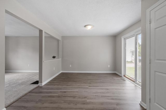 13 Warren Ave B, Chelmsford, MA 01824