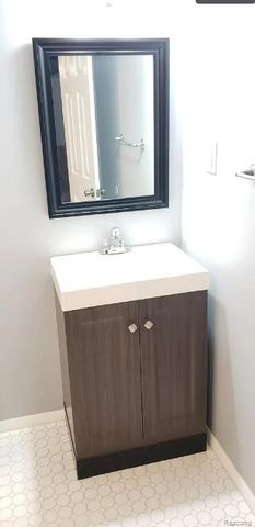 32317 Hazelwood Street, Westland, MI 48186