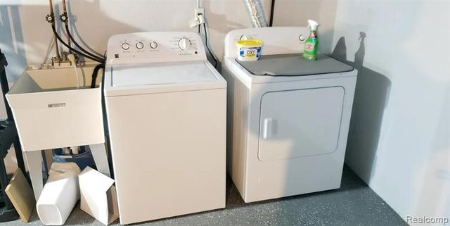 32317 Hazelwood Street, Westland, MI 48186