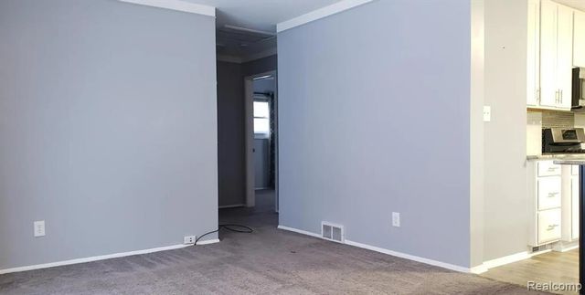 32317 Hazelwood Street, Westland, MI 48186