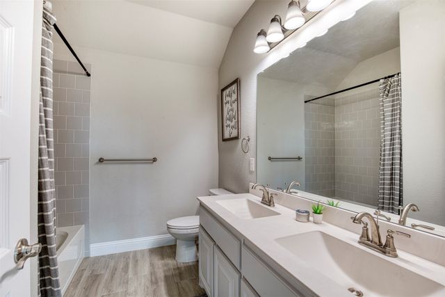 12605 Eagles Bluff, Godley, TX 76044