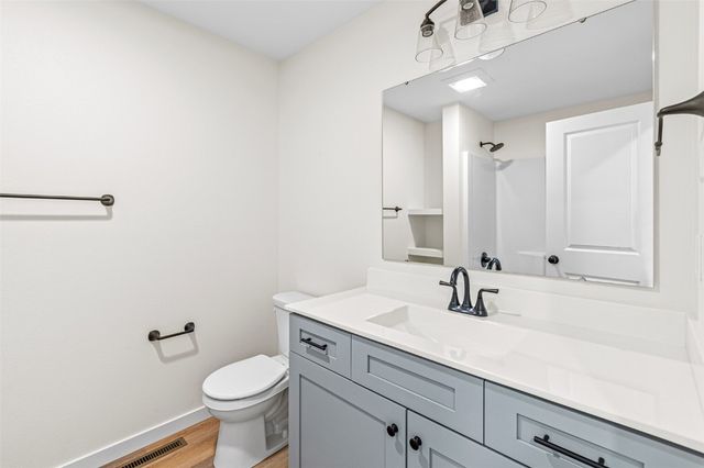 4671 Herbert Hoover Highway C, Iowa City, IA 52240