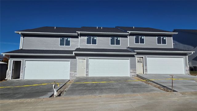 4671 Herbert Hoover Highway C, Iowa City, IA 52240