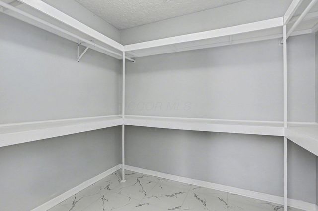 3956 Mead Drive, Powell, OH 43065