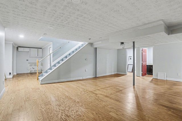 3956 Mead Drive, Powell, OH 43065