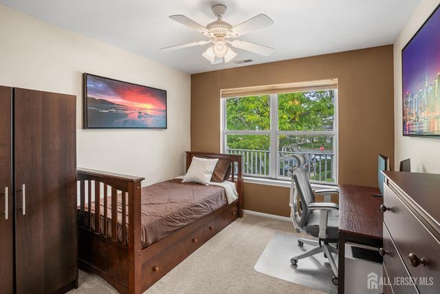 400 Keswick Drive, Piscataway, NJ 08854