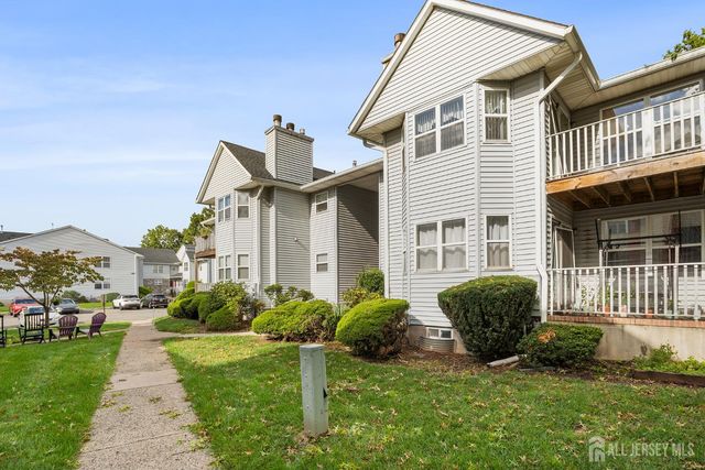 400 Keswick Drive, Piscataway, NJ 08854