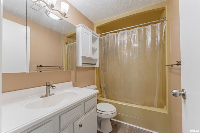 2900 Taylor Ave Apt 4, Springfield, IL 62703