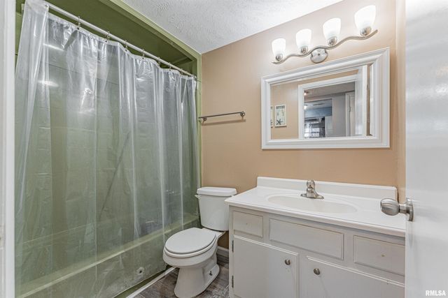 2900 Taylor Ave Apt 4, Springfield, IL 62703