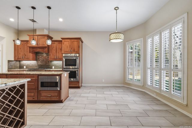 19506 Azure Oak, San Antonio, TX 78258