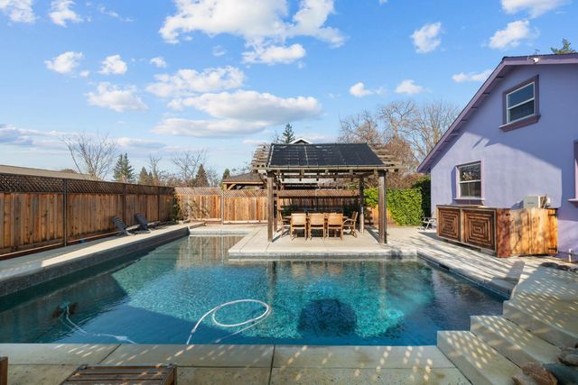 4838 Robertson Ave, Carmichael, CA 95608