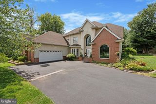 423 N GUERNSEY RD, West Grove, PA 19390