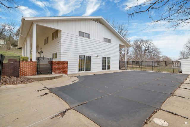 1120 W 5th Street, Junction City, KS 66441