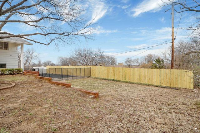 1120 W 5th Street, Junction City, KS 66441