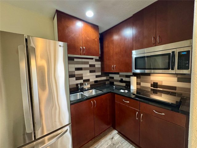 862 CYPRESS LAKES BOULEVARD 1, Tarpon Springs, FL 34688