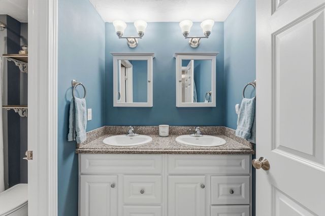 34 Bittersweet Blvd, Worcester, MA 01607