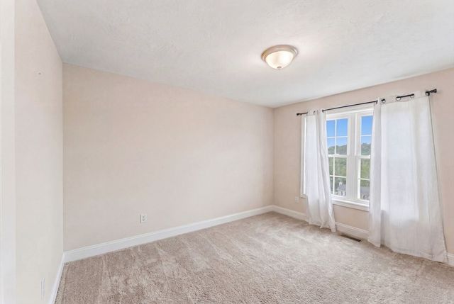 34 Bittersweet Blvd, Worcester, MA 01607