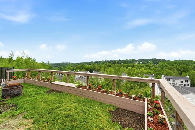 34 Bittersweet Blvd, Worcester, MA 01607