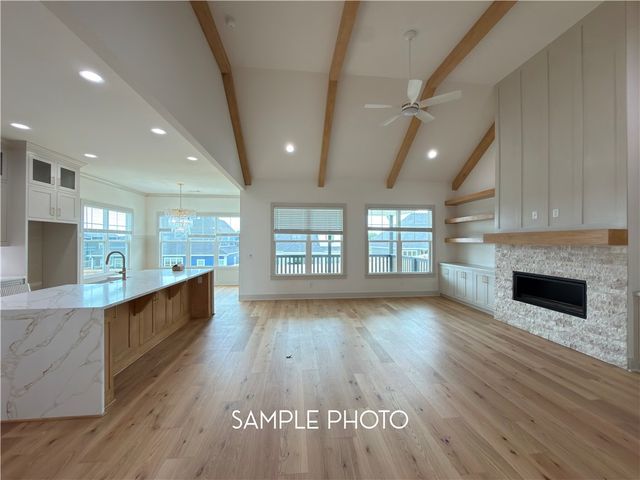 6603 S 60th Street, Rogers, AR 72758