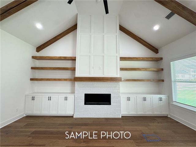 6603 S 60th Street, Rogers, AR 72758