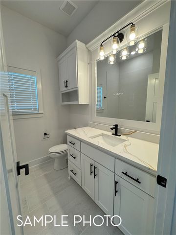 6603 S 60th Street, Rogers, AR 72758