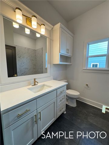 6603 S 60th Street, Rogers, AR 72758