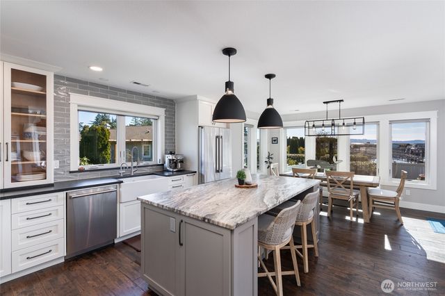 2251 Mariner Beach Drive, Oak Harbor, WA 98277