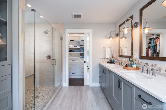 2251 Mariner Beach Drive, Oak Harbor, WA 98277