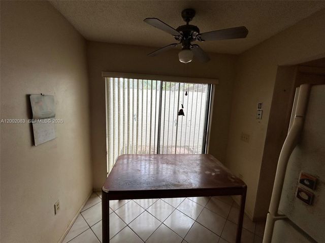 1540 NW 98th Ter, Pembroke Pines, FL 33024