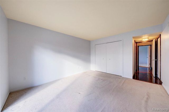 705 Preston Court Court 170, Rochester Hills, MI 48307