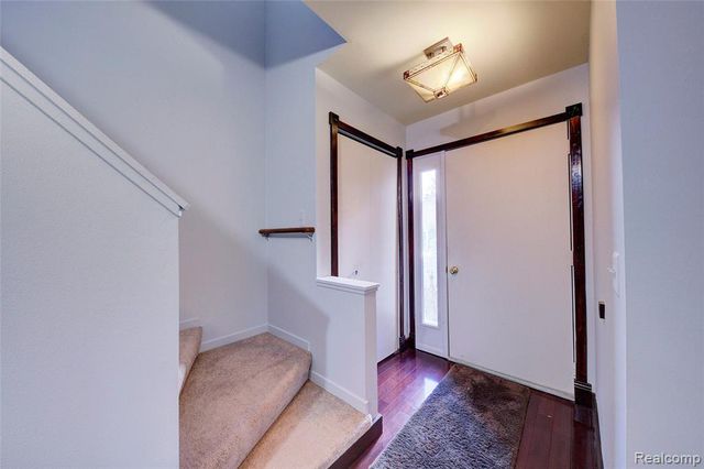 705 Preston Court Court 170, Rochester Hills, MI 48307