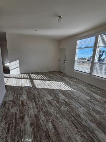 8976 Tumbleweed, Phelan, CA 92371