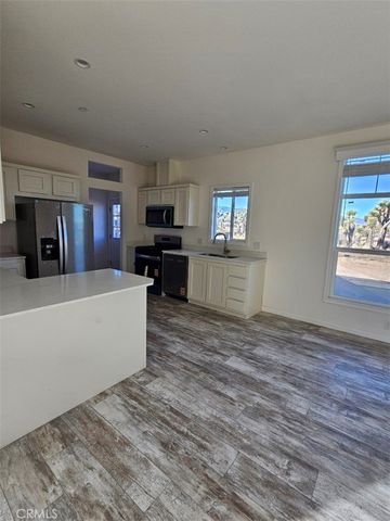 8976 Tumbleweed, Phelan, CA 92371