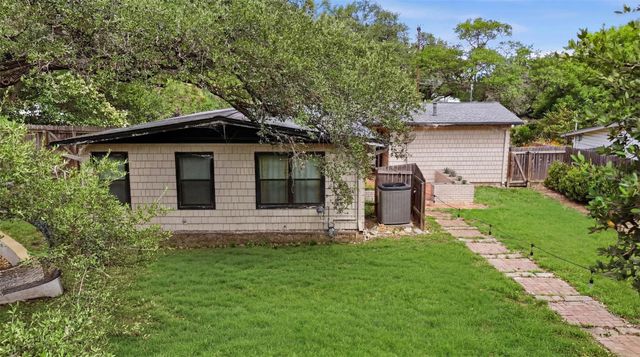 11901 North Oaks DR, Austin, TX 78753