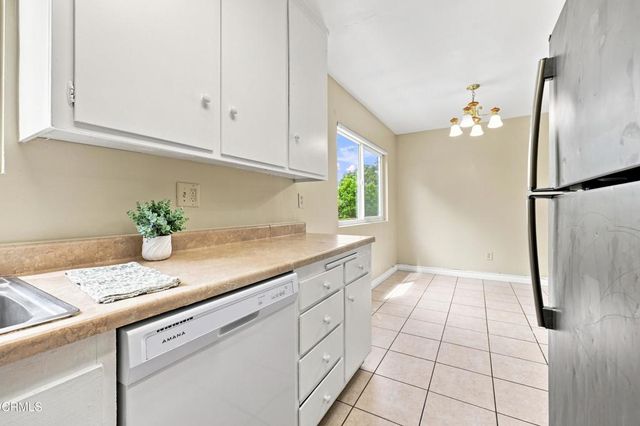 138 S Bryn Mawr Street 33, Ventura, CA 93003