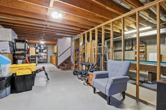 613 N Main St, Deer Park, WA 99006