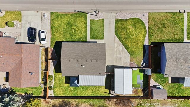 613 N Main St, Deer Park, WA 99006
