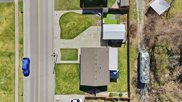 613 N Main St, Deer Park, WA 99006